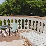 Nike Guest house 3*