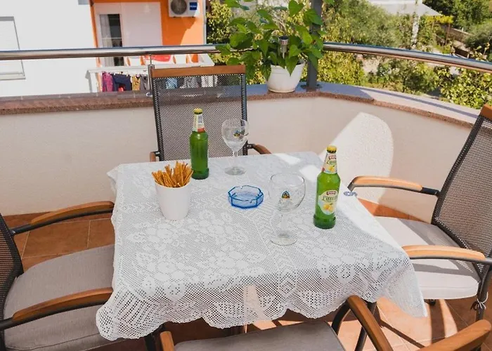 Nike 게스트하우스 보디체