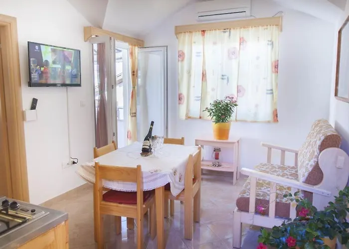 Nike 게스트하우스 3*