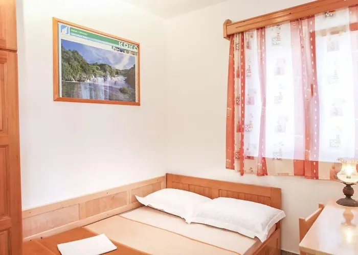 Nike 게스트하우스 3*