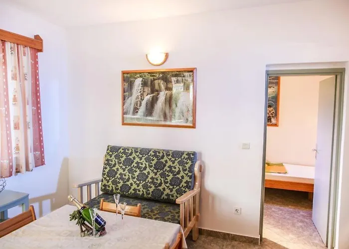 Nike ゲストハウス 3*